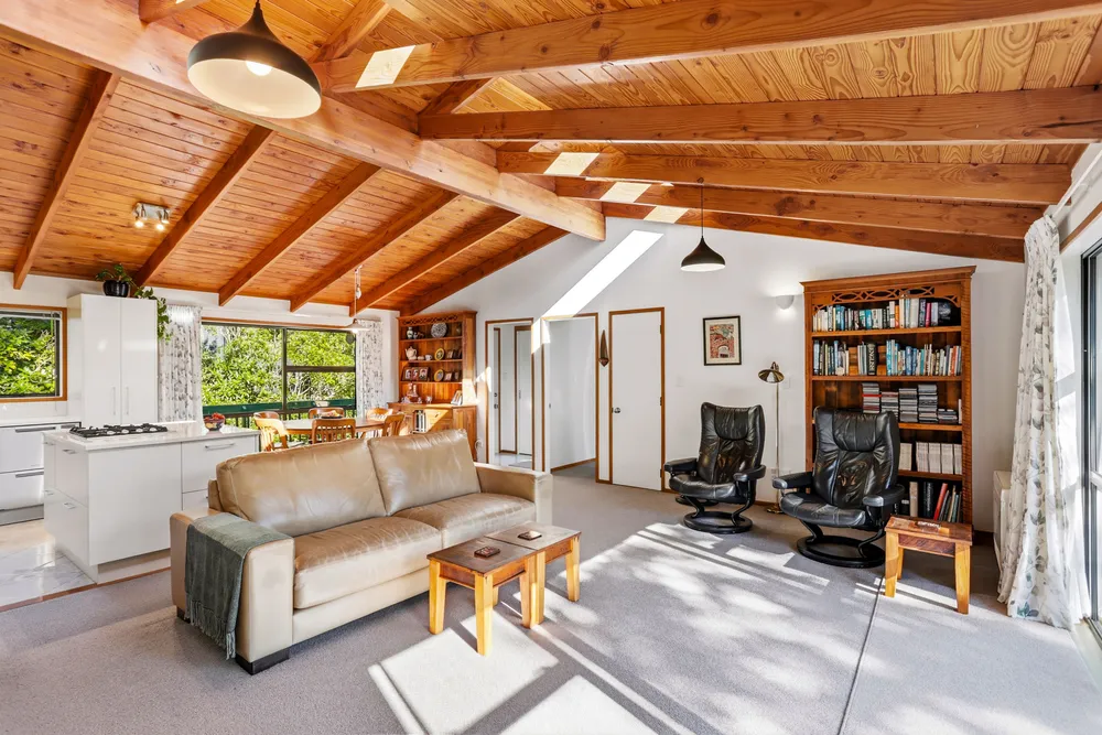 Photos of 261 Konini Road