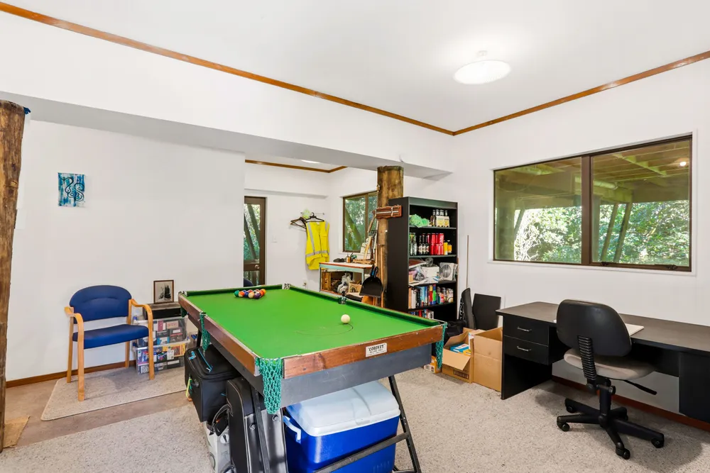 Photos of 261 Konini Road