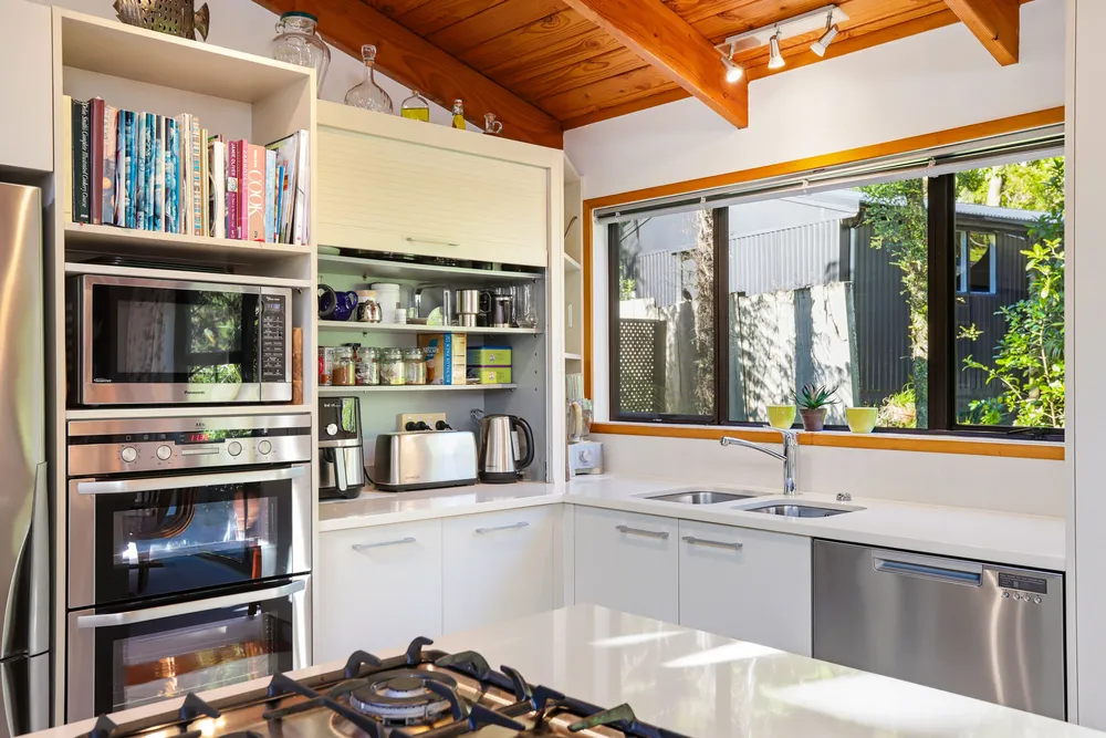 Photos of 261 Konini Road