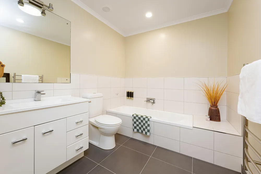 Photos of 349 Glenvar Road