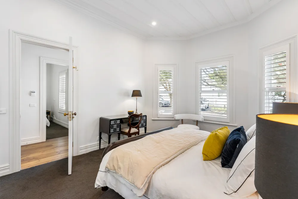 Photos of 39 Islington Street