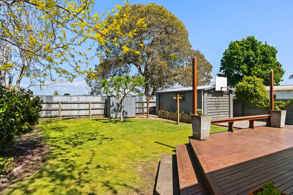 Photos of 512 Aberdeen Road