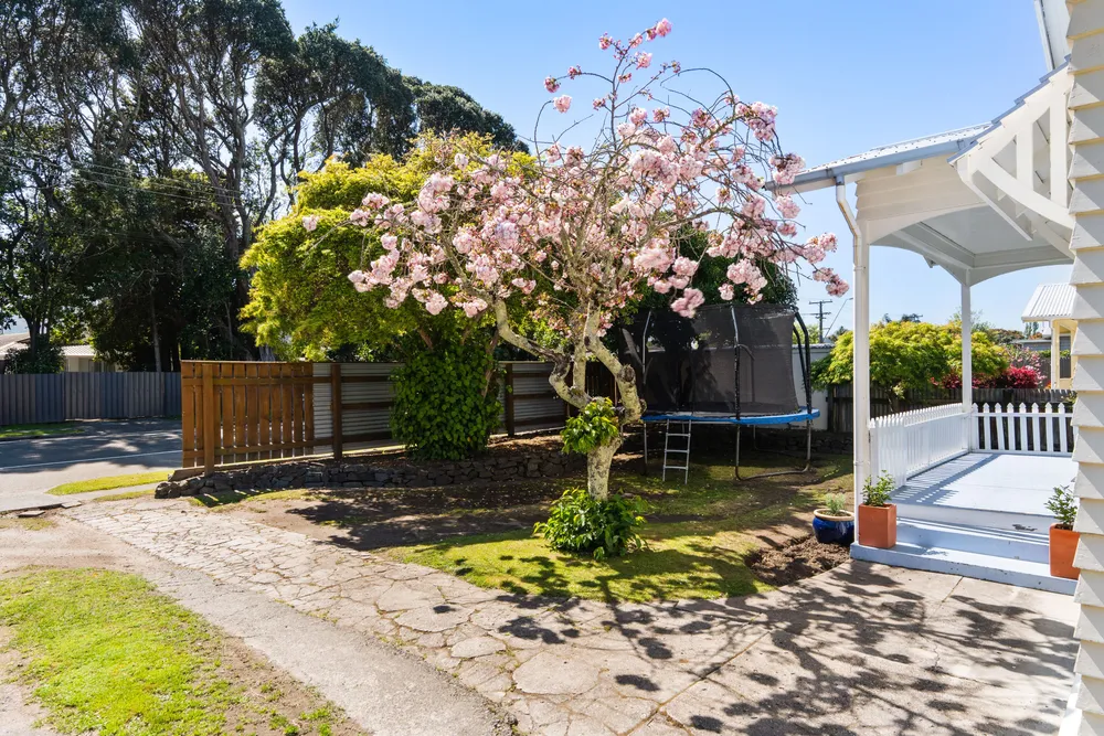 Photos of 512 Aberdeen Road