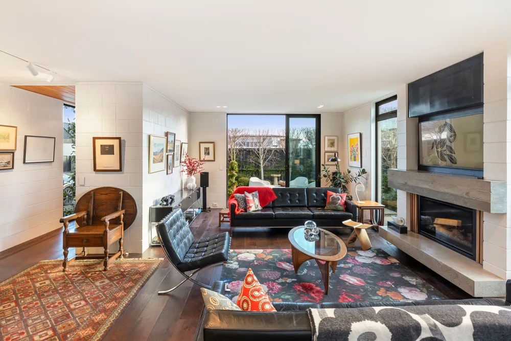Photos of 24B Queens Avenue