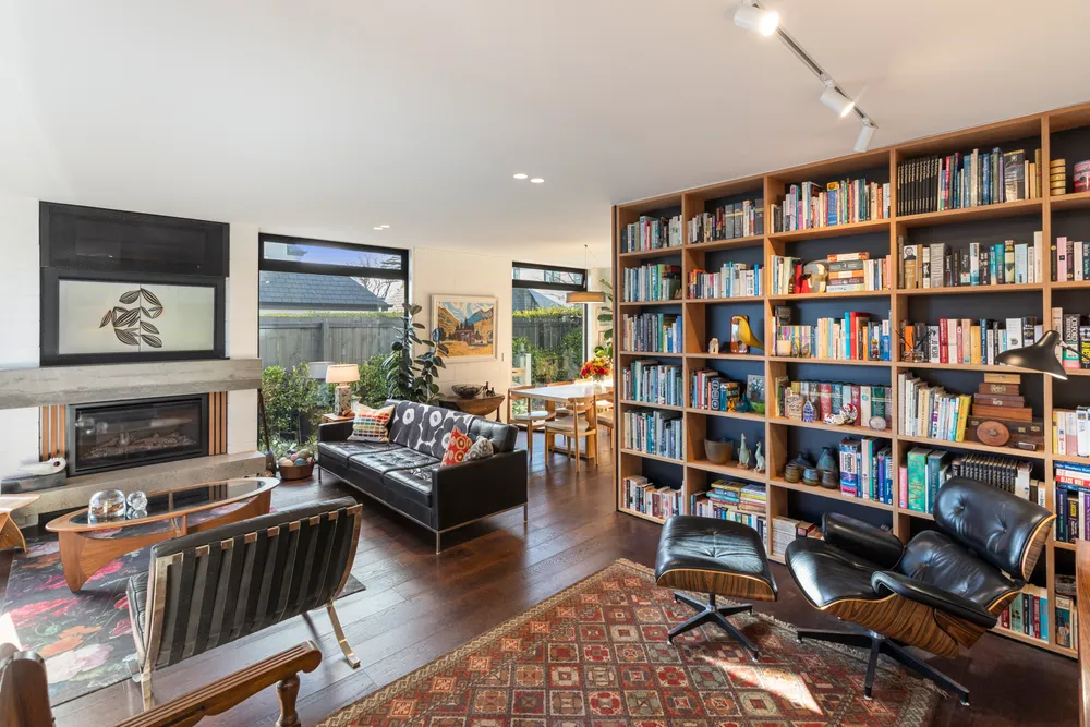 Photos of 24B Queens Avenue