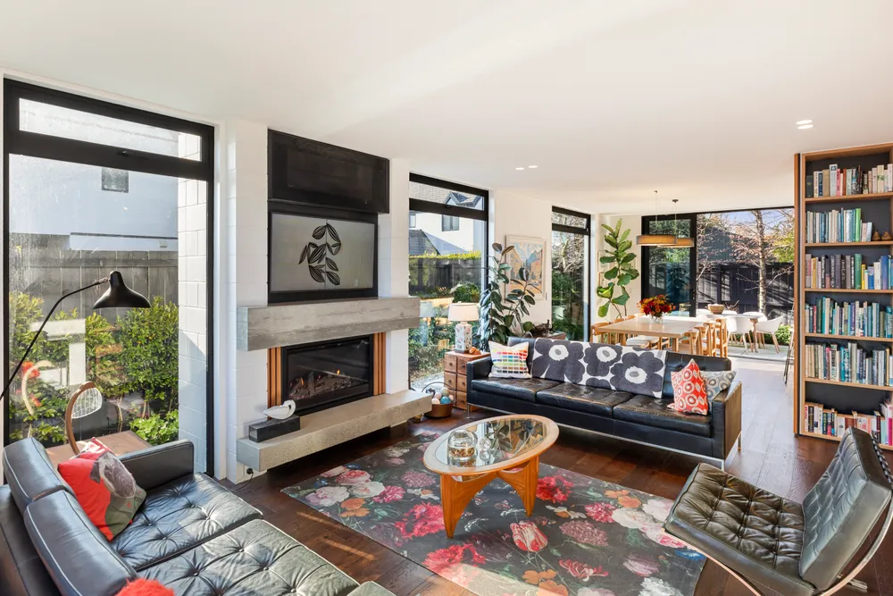 Photos of 24B Queens Avenue