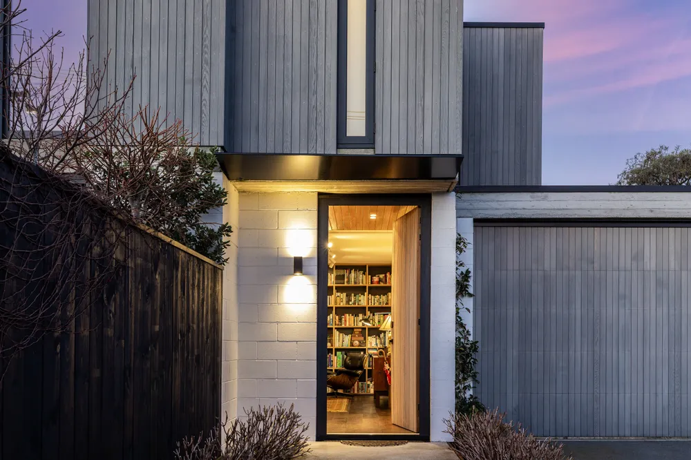 Photos of 24B Queens Avenue