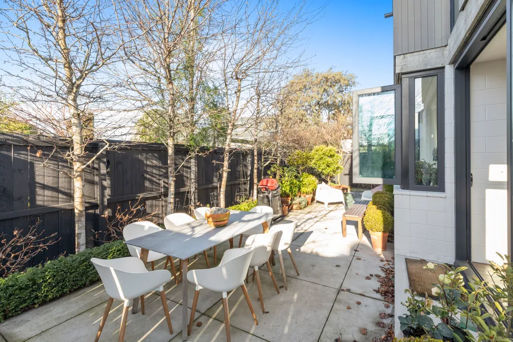 Photos of 24B Queens Avenue