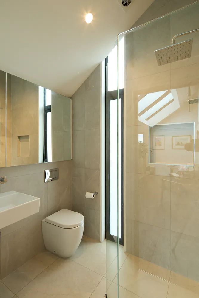 Photos of 24B Queens Avenue