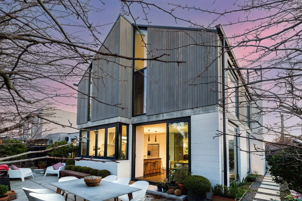 Photos of 24B Queens Avenue
