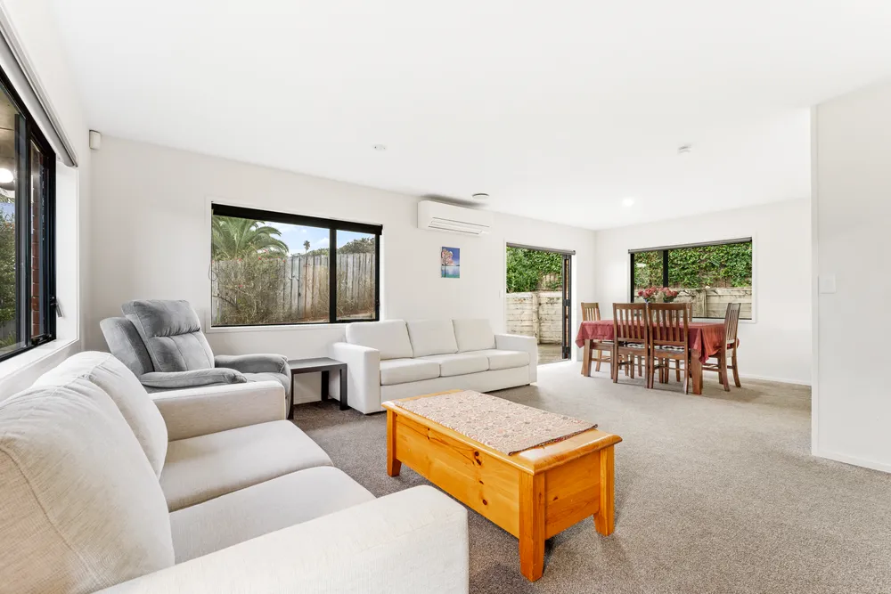 Photos of 12 Mably Court