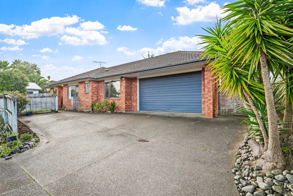 Photos of 12 Mably Court