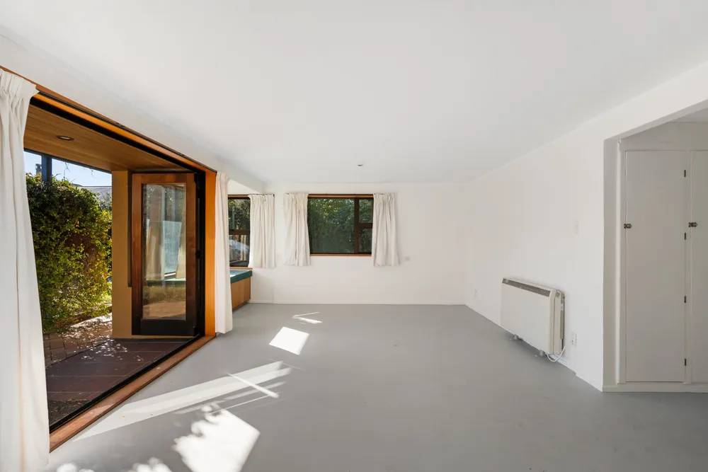Photos of 68 McDougall Street