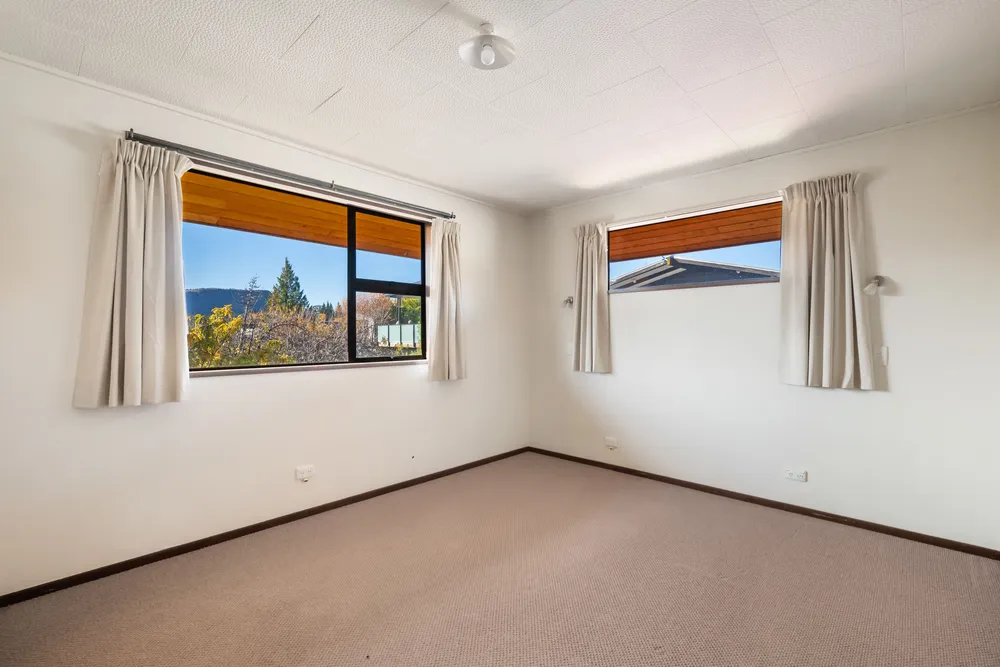 Photos of 68 McDougall Street