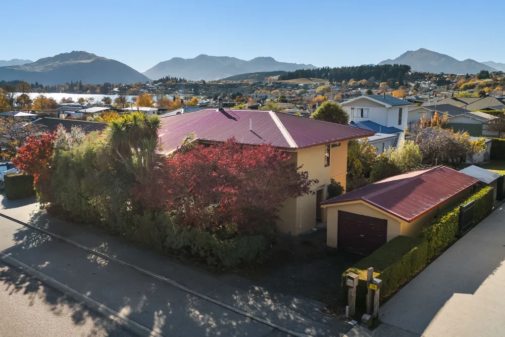 Photos of 68 McDougall Street