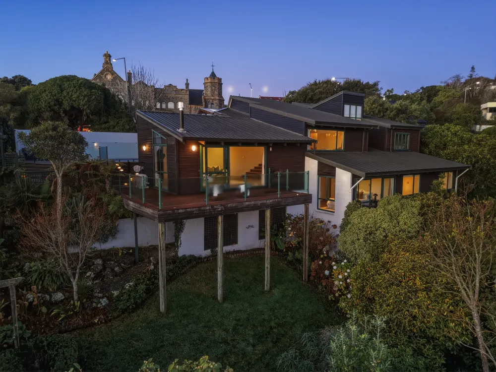Photos of 168 Dyers Pass Road
