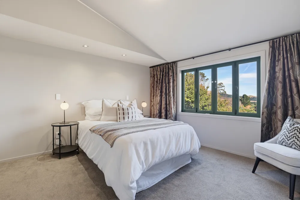 Photos of 168 Dyers Pass Road