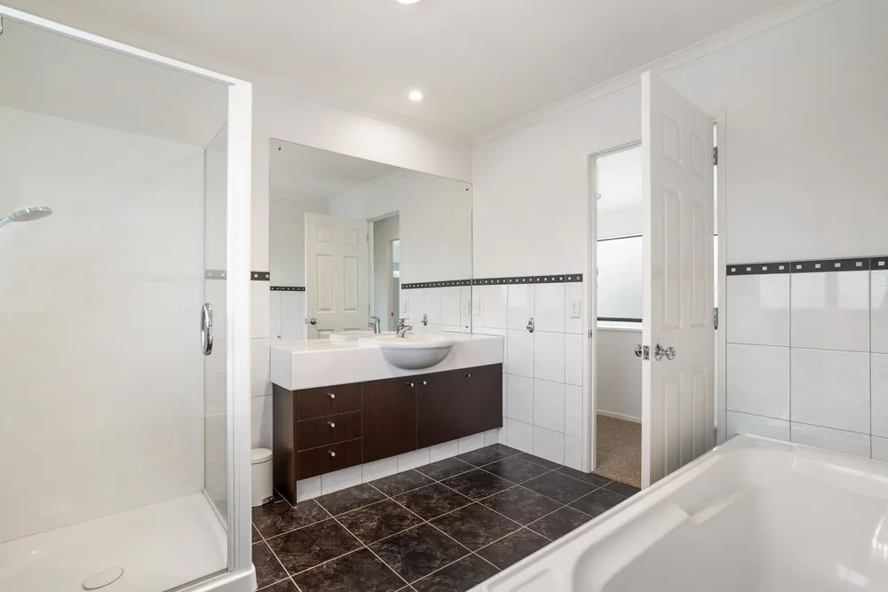 Photos of 51 Esperance Road