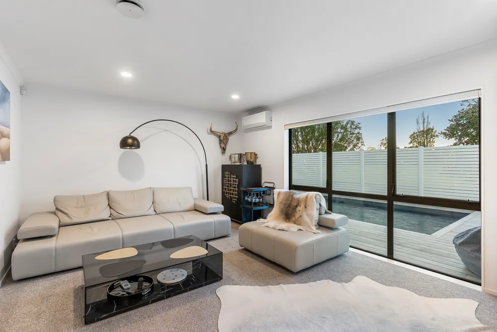 Photos of 51 Esperance Road