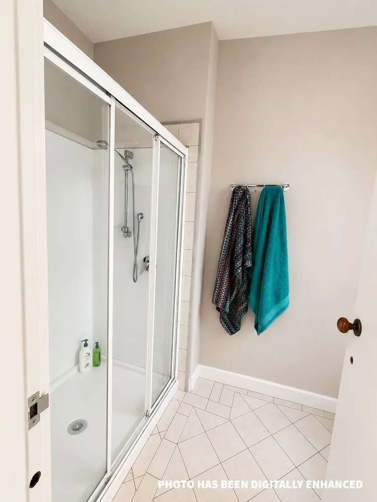 Photos of 40 Lynfield Avenue