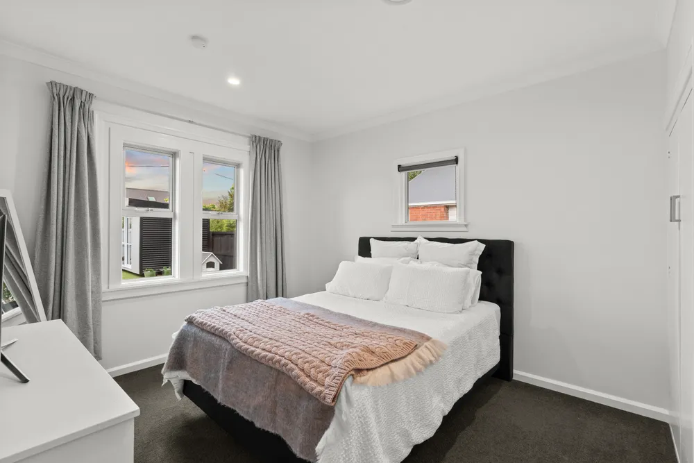 Photos of 29 Galway Avenue