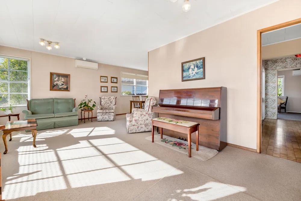 Photos of 10 Studfall Street
