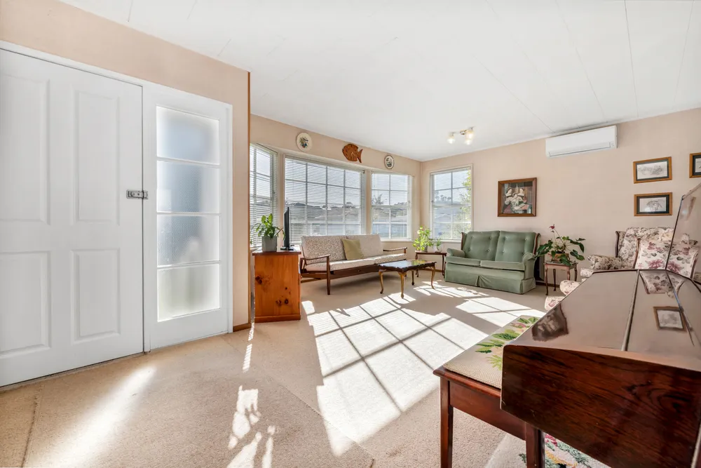 Photos of 10 Studfall Street