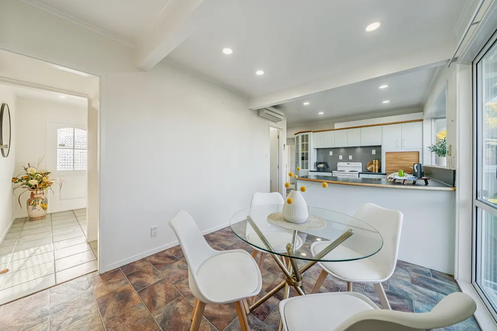 Photos of 17 De Menech Grove