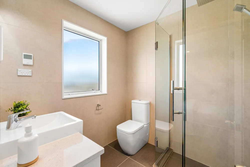 Photos of 11 Calcite Avenue