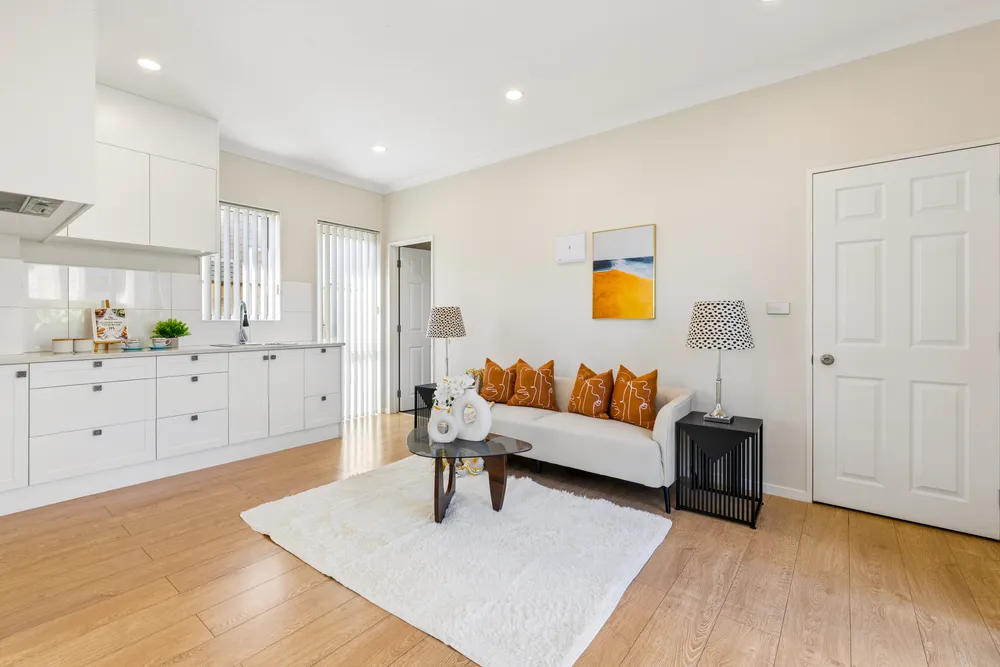 Photos of 11 Calcite Avenue