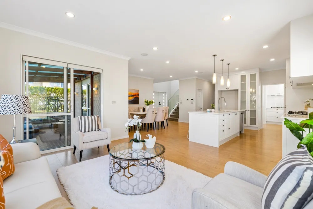 Photos of 11 Calcite Avenue