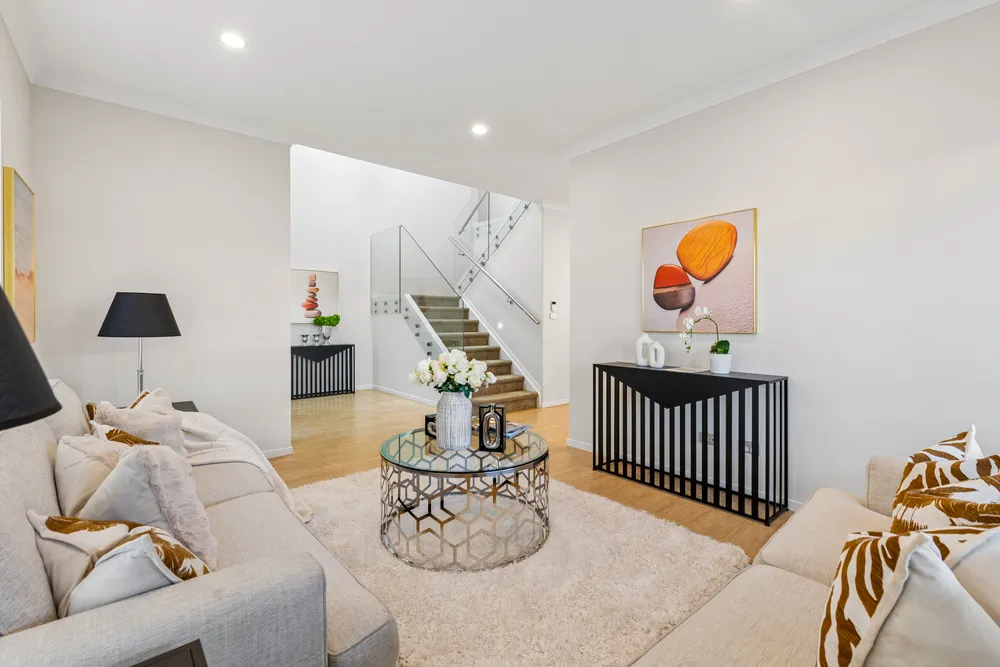 Photos of 11 Calcite Avenue
