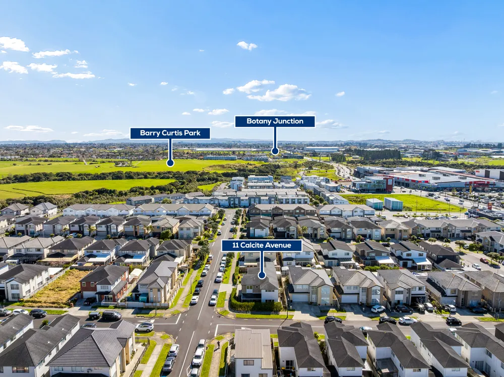 Photos of 11 Calcite Avenue