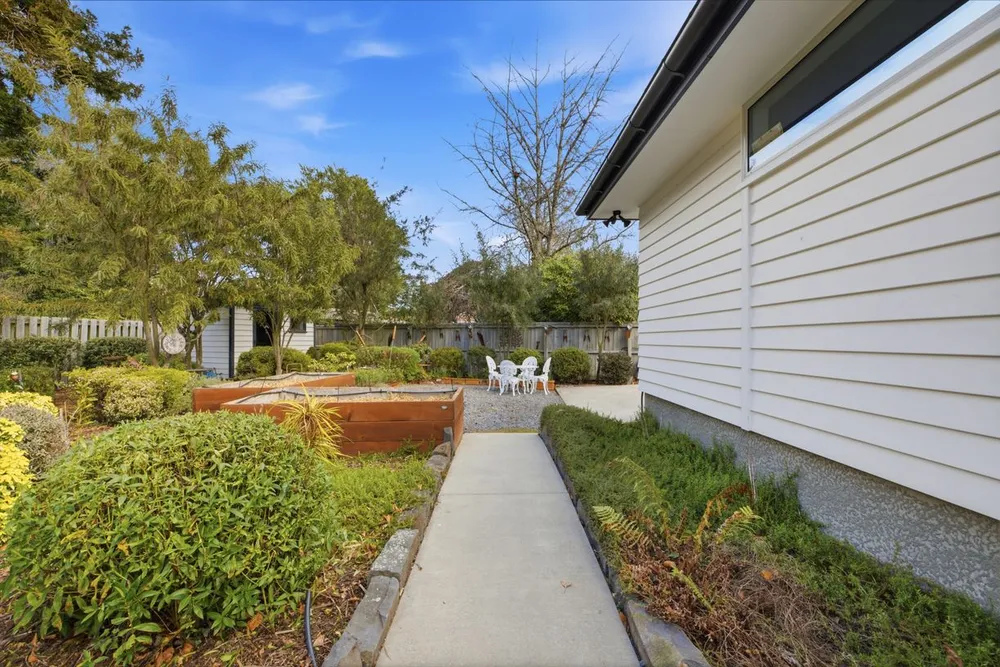 Photos of 89 Cashmere Road