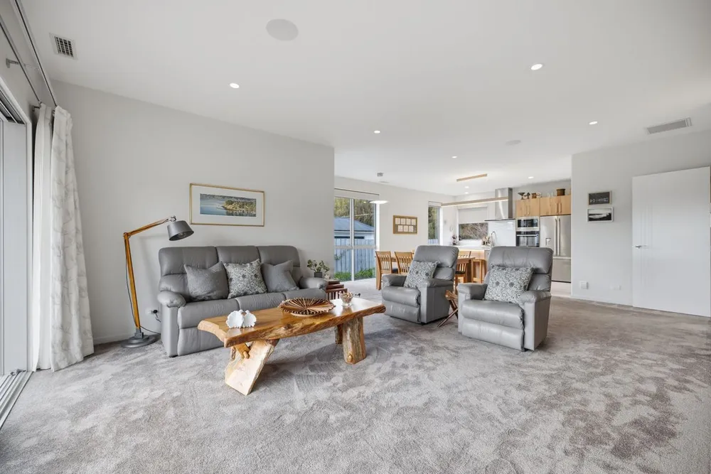 Photos of 89 Cashmere Road