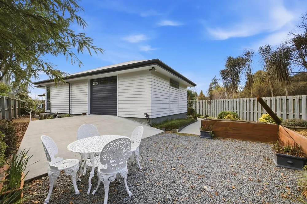Photos of 89 Cashmere Road