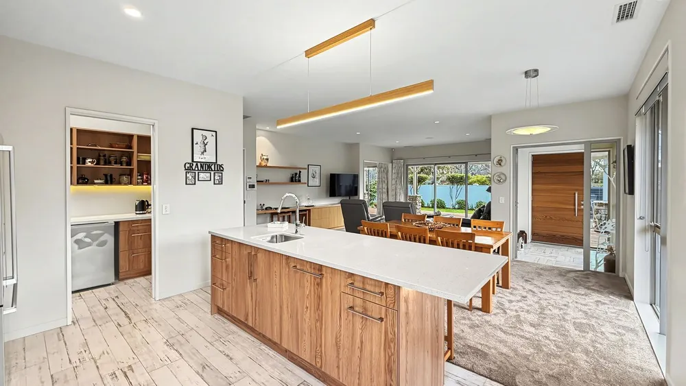 Photos of 89 Cashmere Road