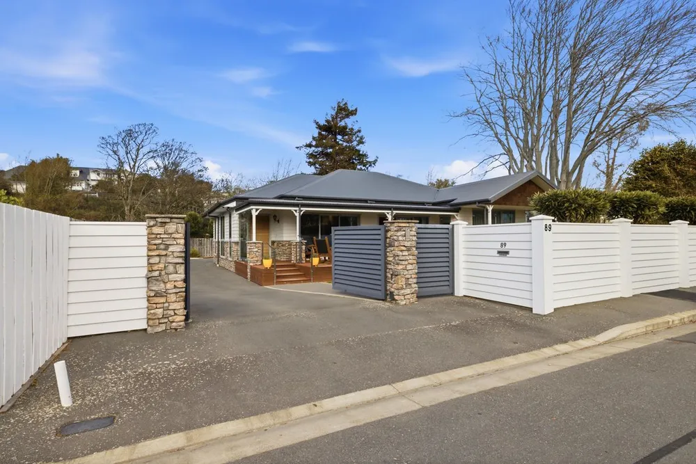 Photos of 89 Cashmere Road