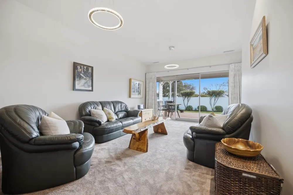 Photos of 89 Cashmere Road
