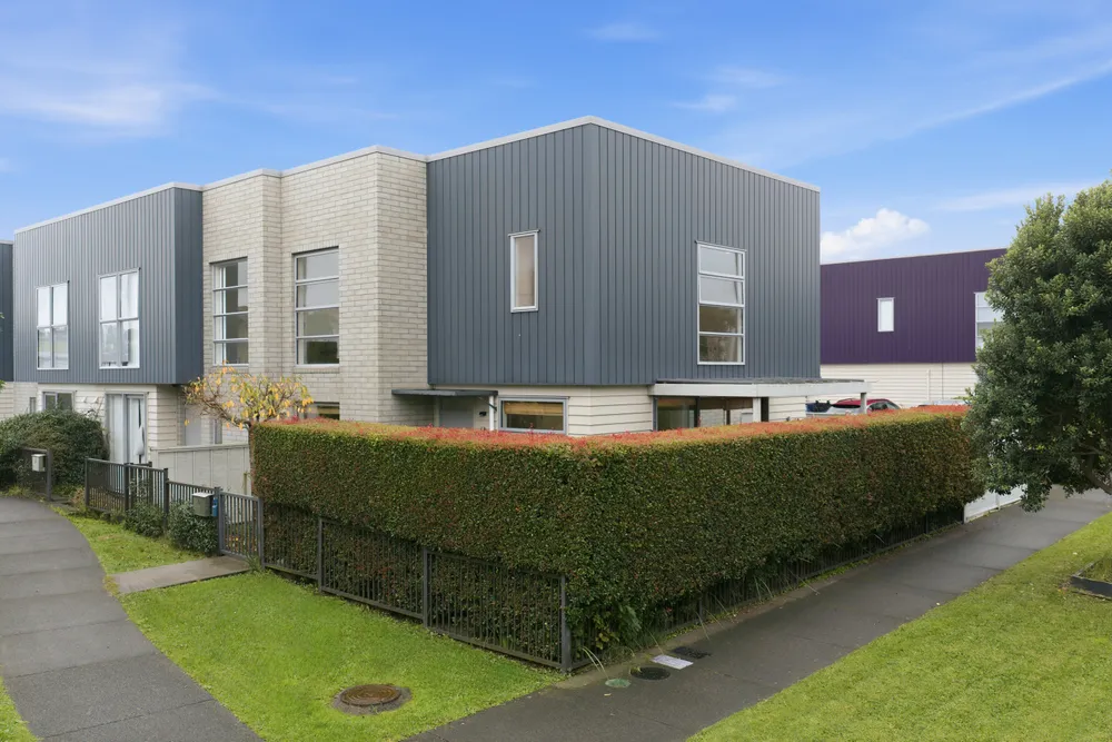 Photos of 10 Flax Place