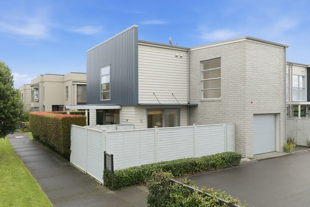 Photos of 10 Flax Place