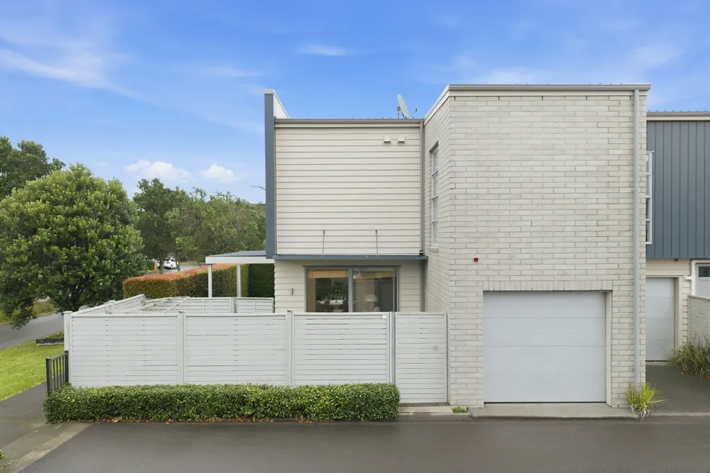 Photos of 10 Flax Place
