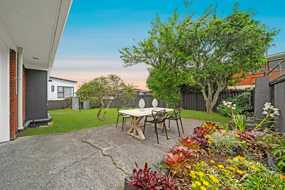 Photos of 231 Bucklands Beach Road
