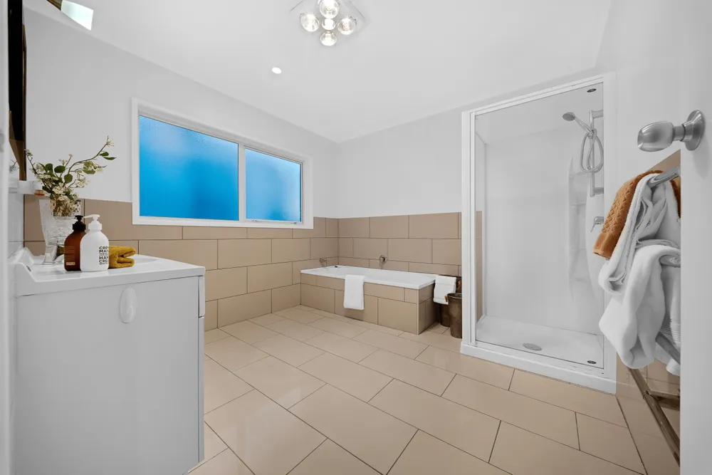 Photos of 231 Bucklands Beach Road