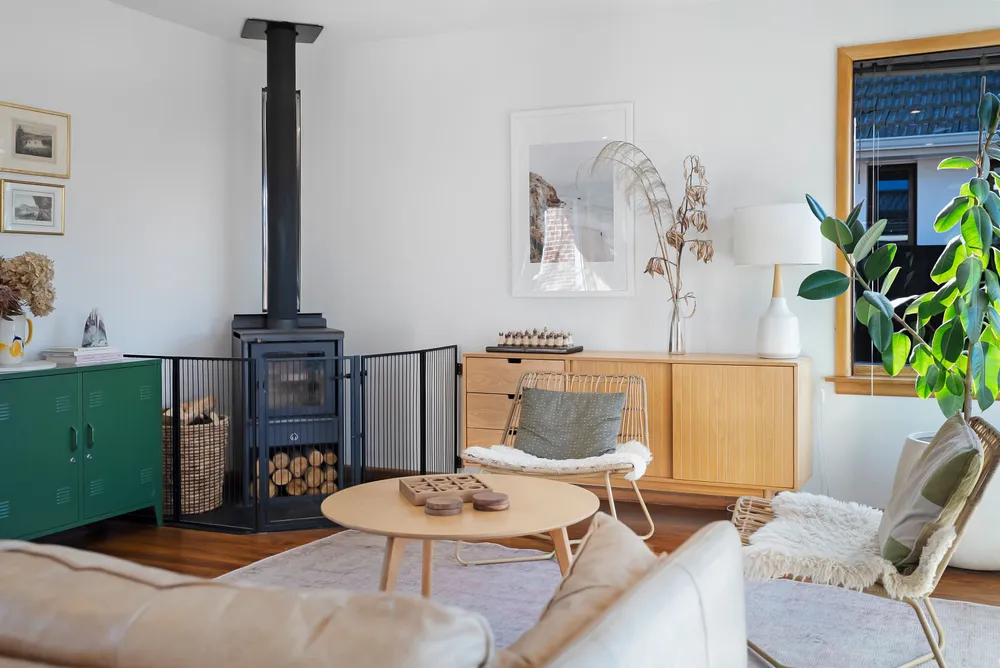 Photos of 35 Kaiwara Street