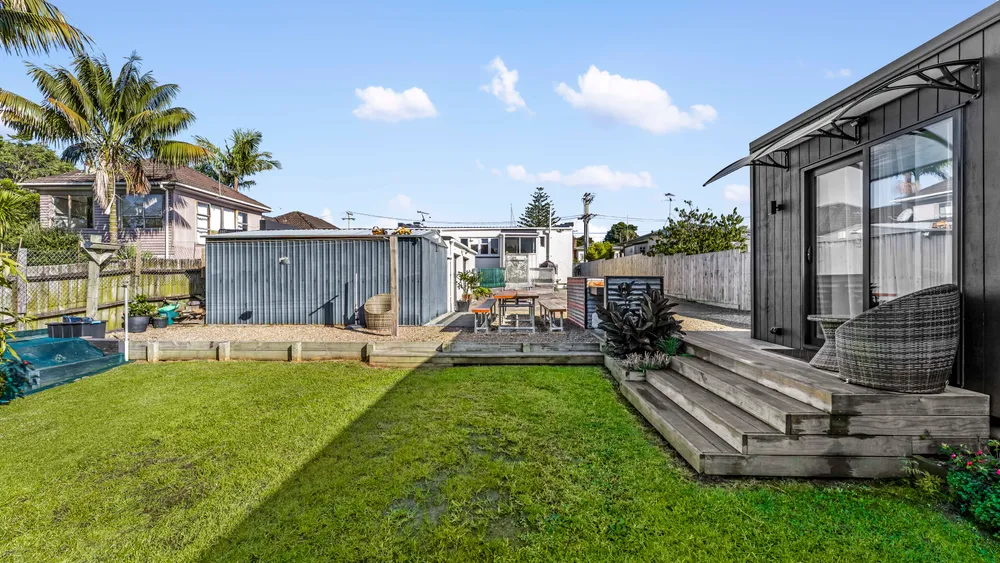 Photos of 6 Papaku Road
