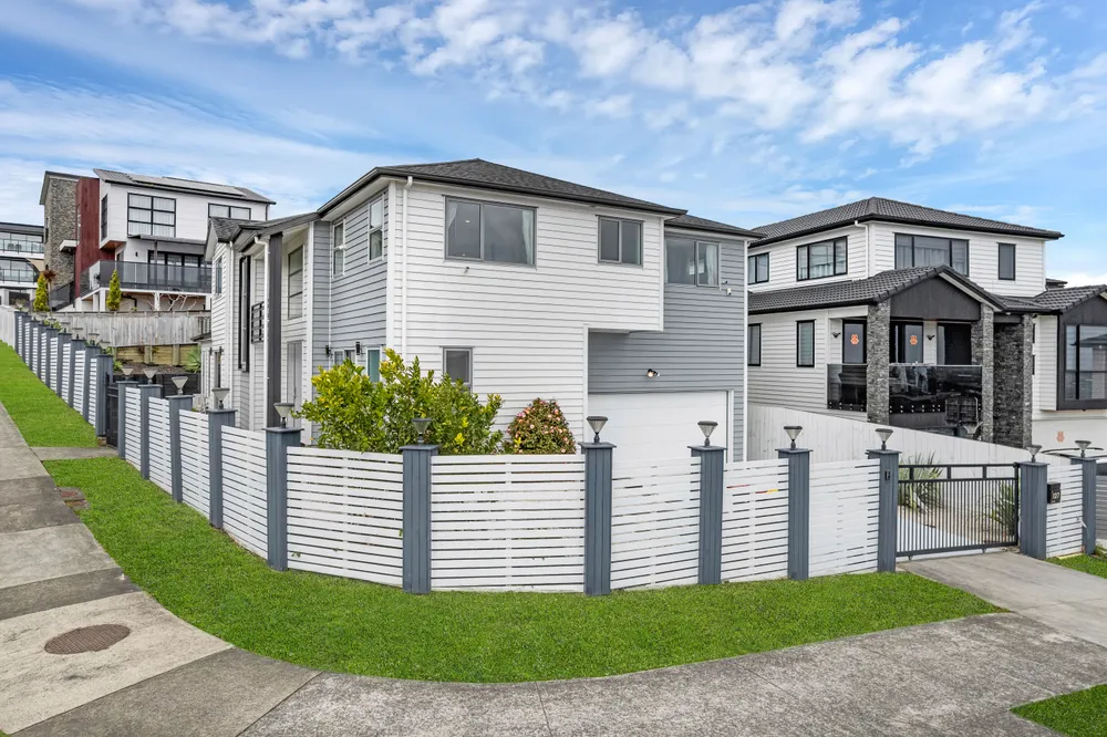 Photos of 127 Argento Avenue