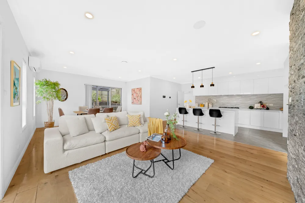 Photos of 127 Argento Avenue