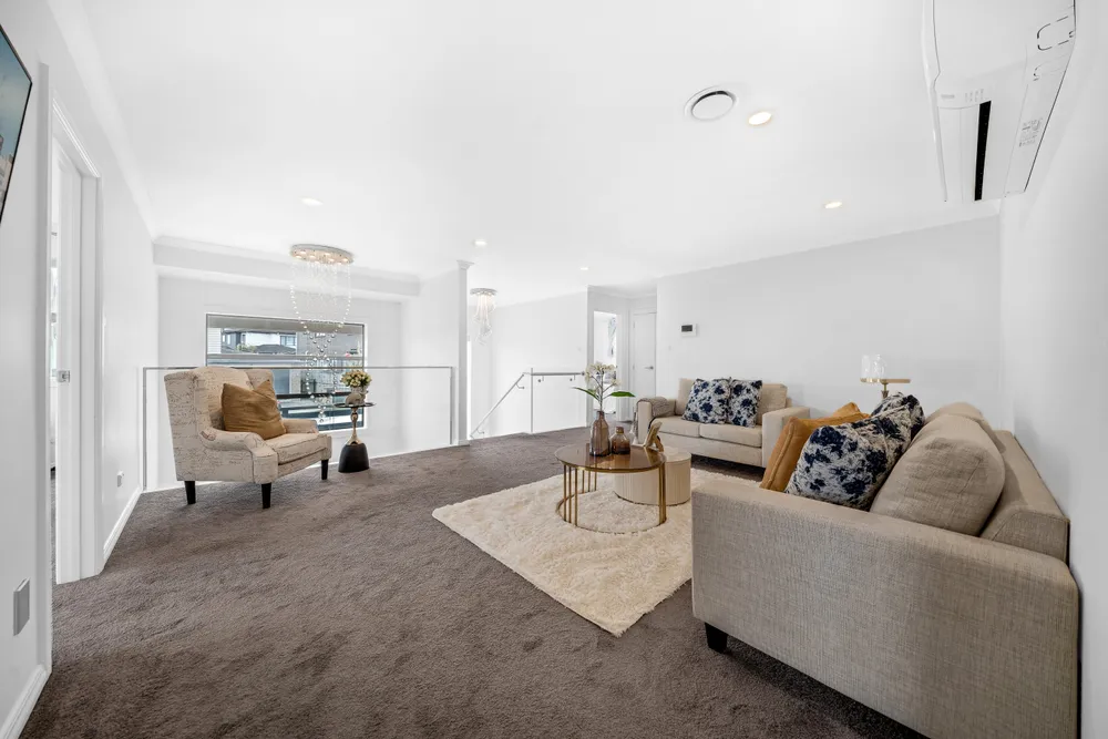 Photos of 127 Argento Avenue