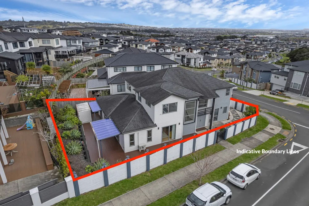 Photos of 127 Argento Avenue